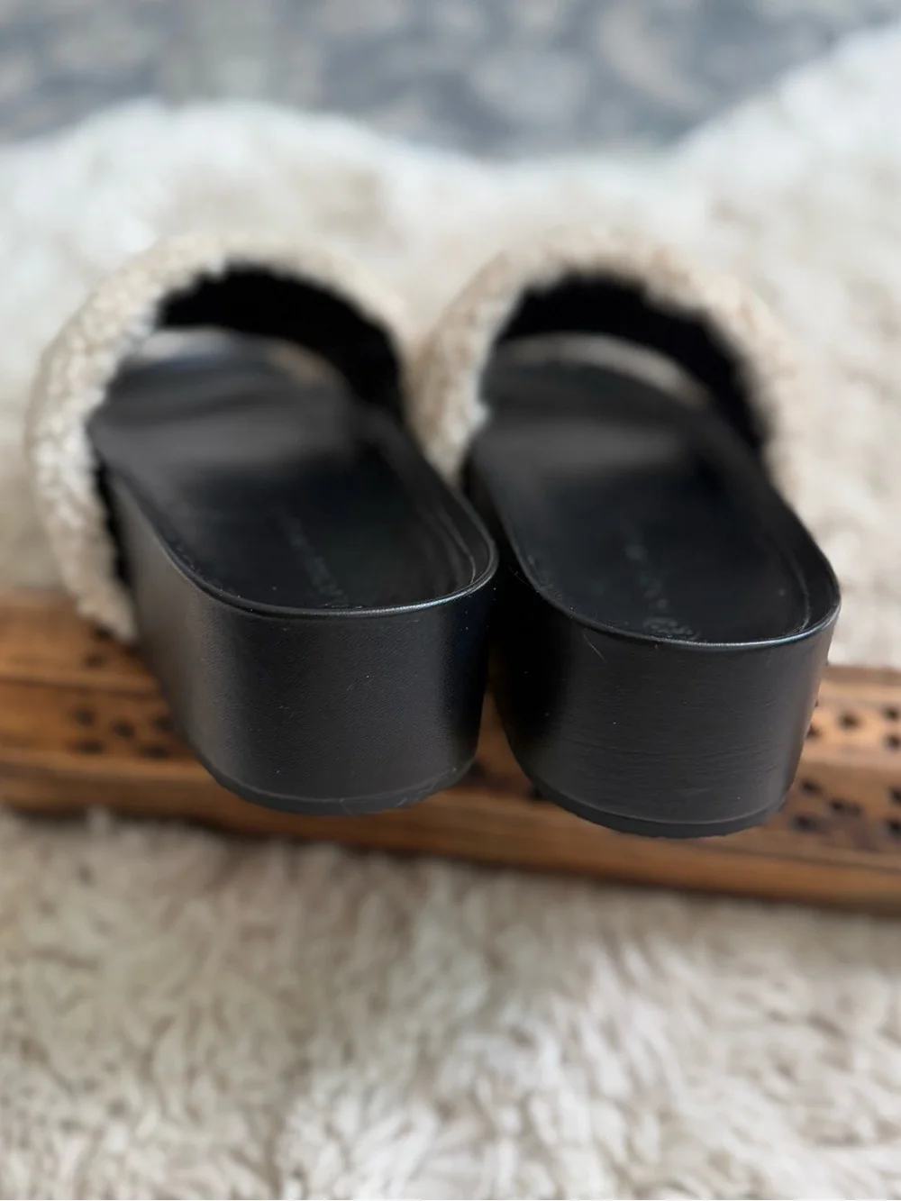 Tory Burch Women's Black Double T Shearling Platform Slide Sandals‎ Size 9